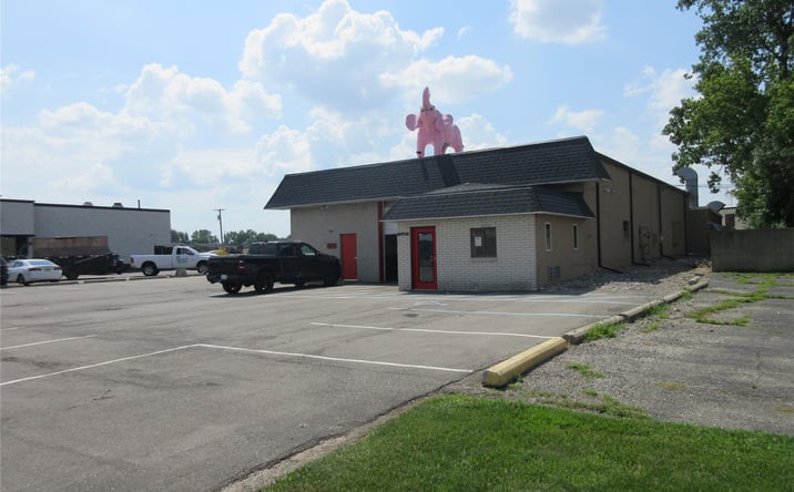 Pictures of Special Purpose property located at 16880 E 13 MILE Road, Roseville, MI 48066 for lease - image #1