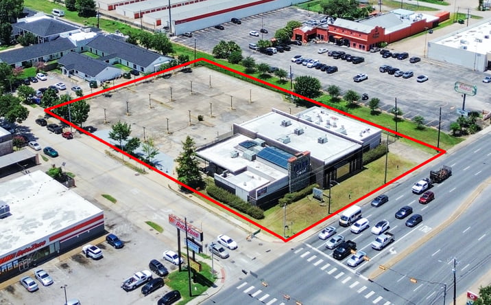 Pictures of Retail property located at 7801 Westheimer Road, Houston, TX 77063 for lease - image #1