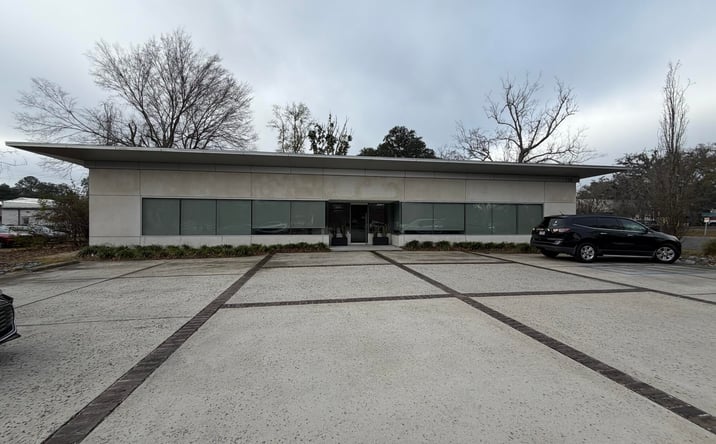 Pictures of Office property located at 126 E 2nd North Street # B, Summerville, SC 29483 for lease - image #1