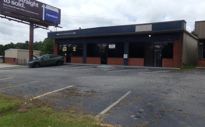 Pictures of Retail, Office property located at 10159 TARA BLVD, JONESBORO, GA 30236-6501 for lease - image #1