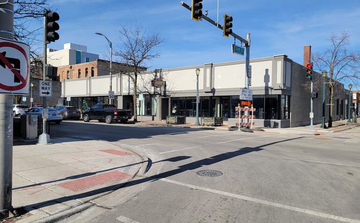 Pictures of Retail, Office, Restaurant property located at 27 E CASS ST JOLIET IL 60432-4014, JOLIET, IL 60432-4014 for lease - image #1