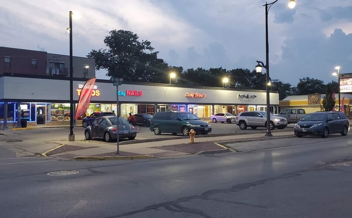 Pictures of Retail property located at 608 South 5th Avenue, Maywood, IL 60153 for lease - image #1