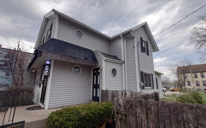 Pictures of Retail property located at 2340 South Kinnickinnic Avenue, Milwaukee, WI 53207 for lease - image #1