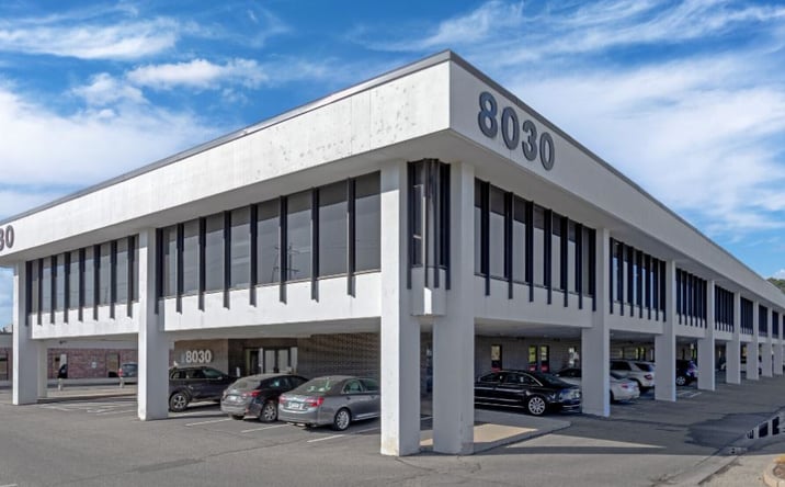 Pictures of Retail, Office property located at 8030 OLD CEDAR AVE S, BLOOMINGTON, MN 55425-1213 for lease - image #1