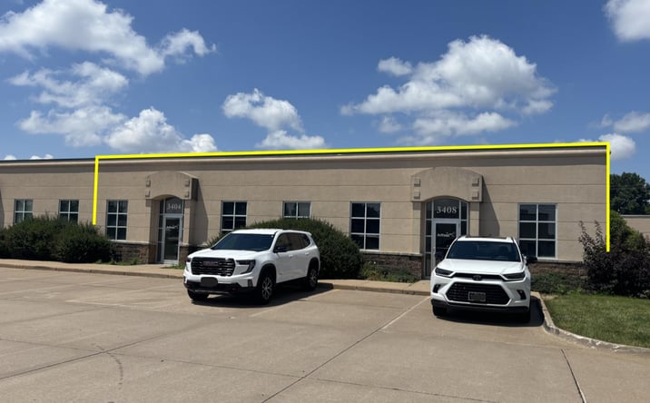 Pictures of Office, Retail property located at 3404 Towne Pointe Drive, Bettendorf, IA 52722 for lease - image #1