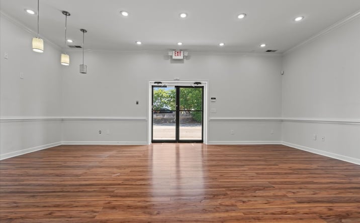 Pictures of Office property located at 2182 W Evans St, Florence, SC 29501 for lease - image #1