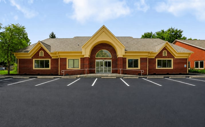 Pictures of Retail, Office, Special Purpose property located at 6635 E 21ST ST, INDIANAPOLIS, IN 46219-2254 for lease - image #1