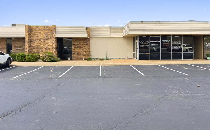 Pictures of Retail, Office property located at 1212 South Air Depot Boulevard, Midwest City, OK 73110 for lease - image #1
