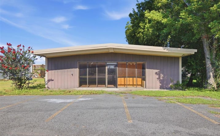 Pictures of Special Purpose property located at 1315 Ruth Street, Sulphur, LA 70663 for lease - image #1
