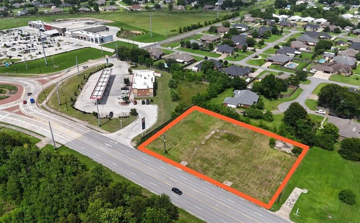 Pictures of Special Purpose property located at 5725 Nelson Road, Lake Charles, LA 70605-8686 for lease - image #1