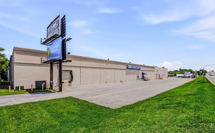 Pictures of Industrial property located at 490 W Basin Rd, New Castle, DE 19720 for lease - image #1