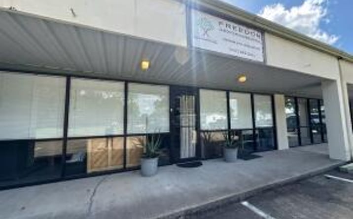 Pictures of Retail, Office property located at 209 Southpark Rd, Lafayette, LA 70508 for lease - image #1