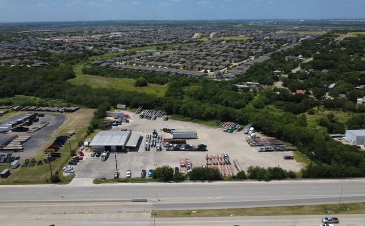 Pictures of Industrial property located at 9033 Interstate 10 Frontage Road, Converse, TX 78109 for lease - image #1