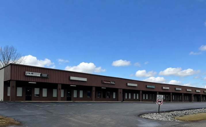 Pictures of Retail, Office property located at 3572 E. US Hwy. 30, Warsaw, IN 46580 for lease - image #1