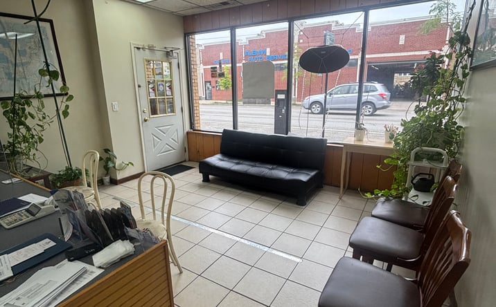 Pictures of Retail, Office property located at 3043 West Montrose Avenue, Chicago, IL 60618 for lease - image #1