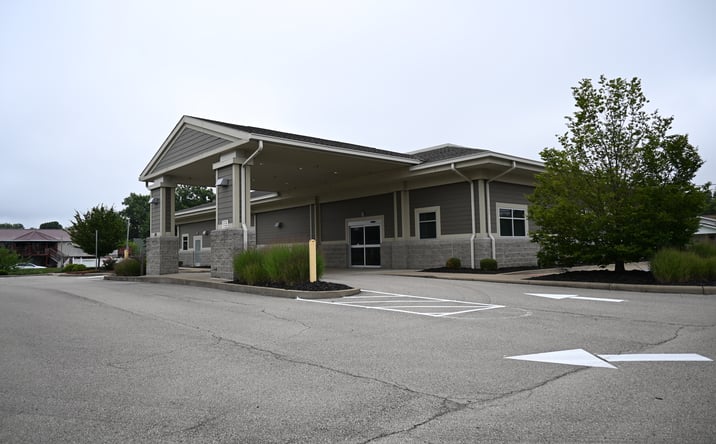 Pictures of Office, Special Purpose property located at 510 Main Street, Belpre, OH 45714 for lease - image #1