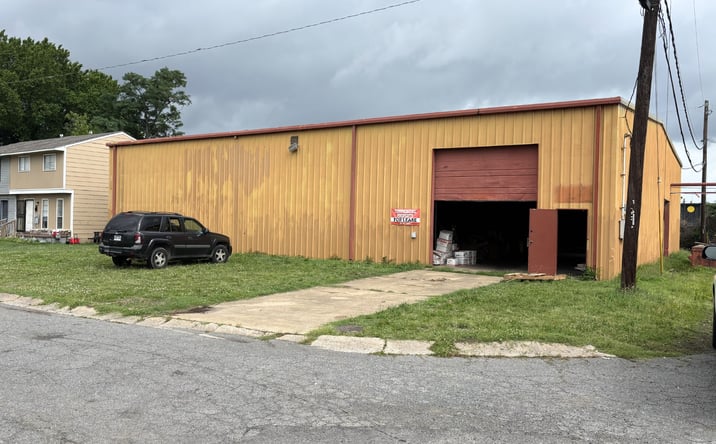 Pictures of Retail, Industrial property located at 1012 North Beech Street, North Little Rock, AR 72114 for lease - image #1