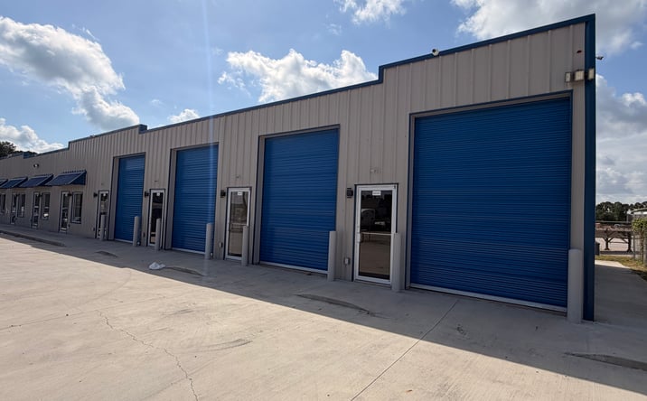 Pictures of Retail, Office, Industrial property located at 23801 Cypresswood Drive, Spring, TX 77373 for lease - image #1