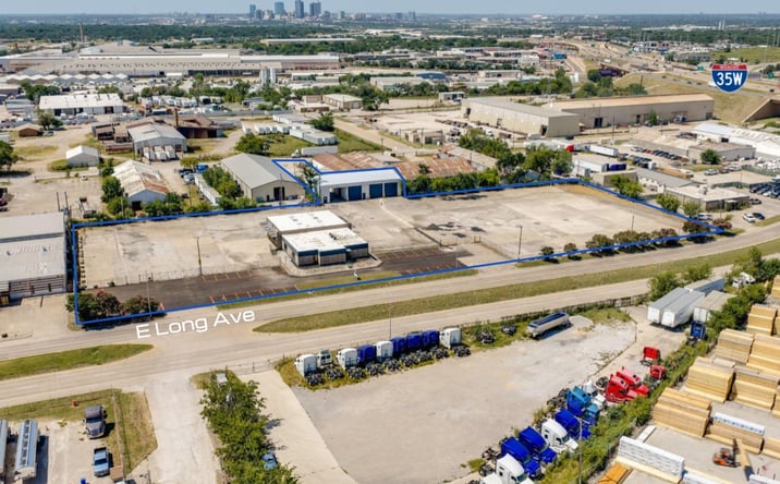 Pictures of Retail, Industrial property located at 2560 East Long Avenue, Fort Worth, TX 76111 for lease - image #1