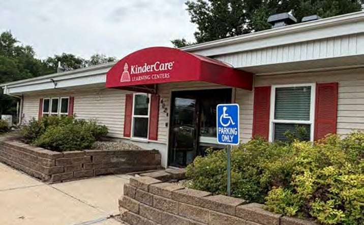 Pictures of Retail property located at 402 14th Street Northwest, Rochester, MN 55901 for lease - image #1