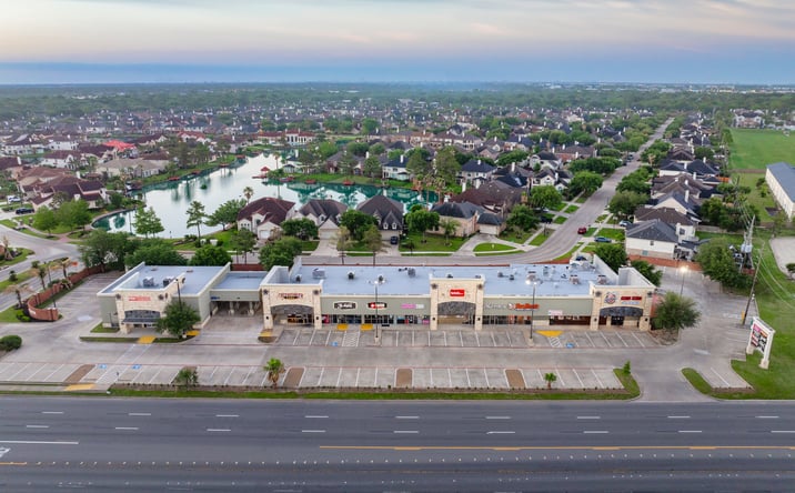 Pictures of Retail, Restaurant property located at 12149 Farm to Market 1960 Road West, Houston, TX 77065 for lease - image #1
