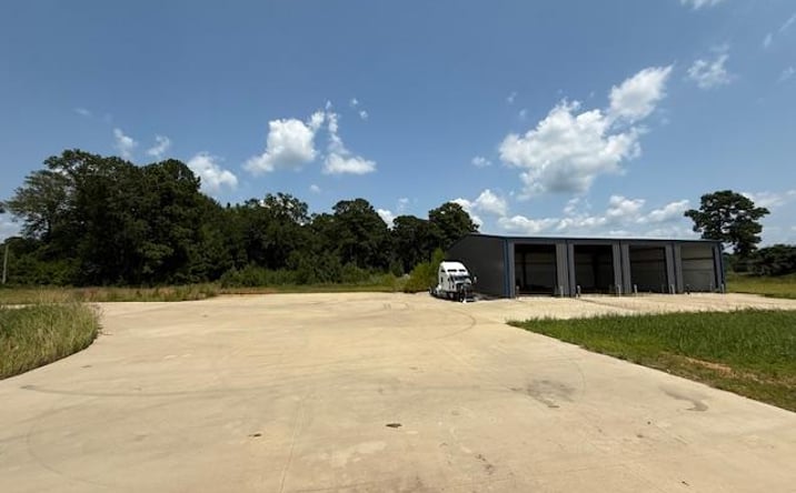 Pictures of Industrial property located at 4050 Independence Way, Kilgore, TX 75662 for lease - image #1