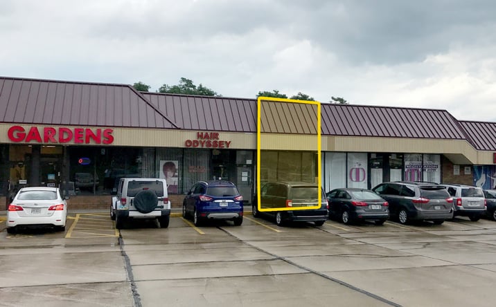 Pictures of Retail property located at 19548 West 130th Street, Strongsville, OH 44136 for lease - image #1