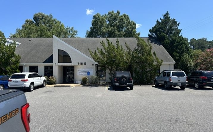 Pictures of Office property located at 716 Denbigh Boulevard, Newport News, VA 23608-4414 for lease - image #1