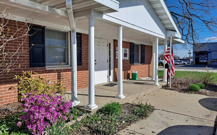 Pictures of Office property located at 803 21st Street C, Peru, IL 61354 for lease - image #1