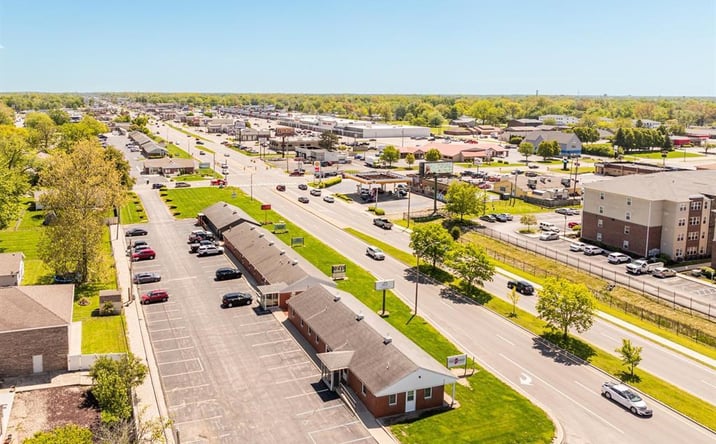Pictures of Office property located at 2106 W MCGALLIARD RD, MUNCIE, IN 47304-2150 for lease - image #1