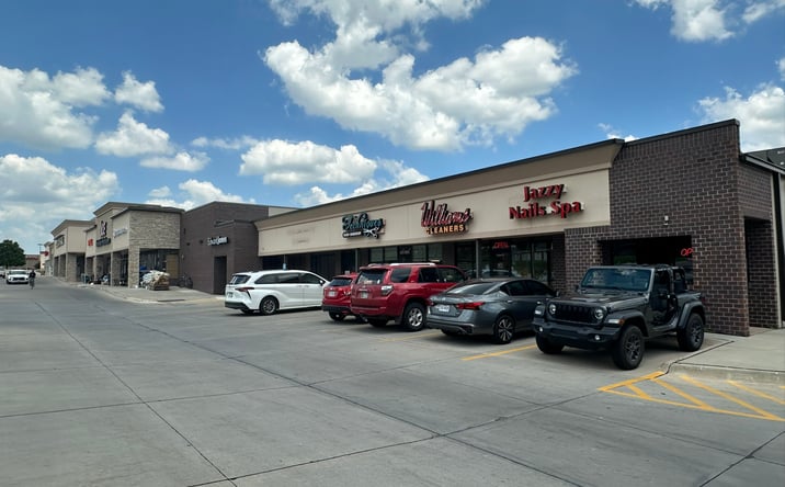 Pictures of Retail, Office property located at 1401 SUPERIOR ST, LINCOLN, NE 68521-1982 for lease - image #1