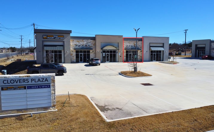 Pictures of Retail property located at 700 West New Hope Drive, Cedar Park, TX 78613 for lease - image #1