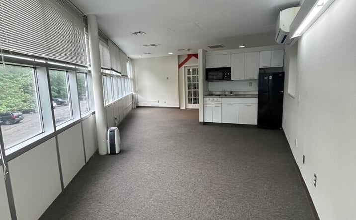 Pictures of Office property located at 11 TALCOTT NOTCH RD, FARMINGTON, CT 06032-1817 for lease - image #1