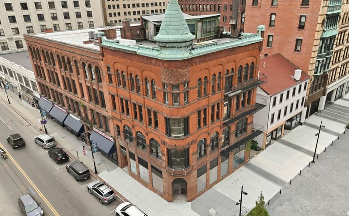 Pictures of Retail, Restaurant property located at 1252 MAIN ST, SPRINGFIELD, MA 01103-1944 for lease - image #1