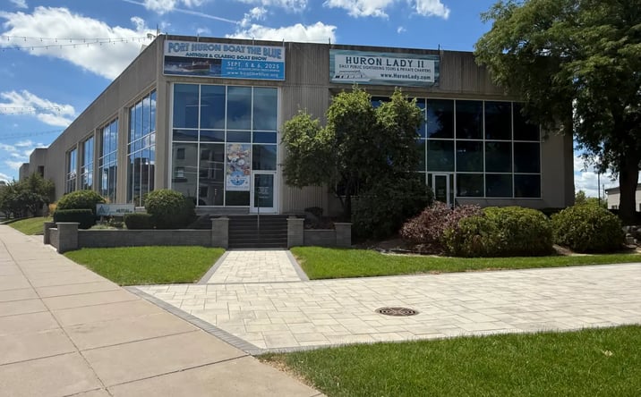 Pictures of Office property located at 911 Military St, Port Huron, MI 48060 for lease - image #1