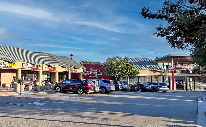 Pictures of Retail property located at 332 South Indian Hill Boulevard, Claremont, CA 91711 for lease - image #1