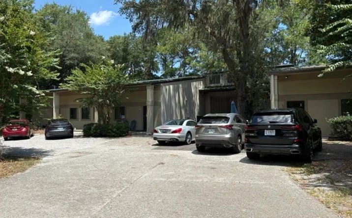 Pictures of Industrial property located at 16 Finch St, Hilton Head Island, SC 29926 for lease - image #1