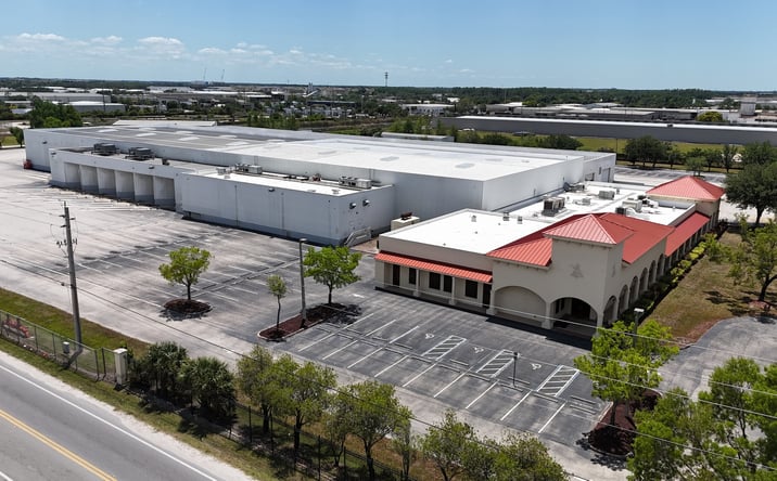 Pictures of Industrial property located at 2996 Hanson Street, Fort Myers, FL 33916 for lease - image #1