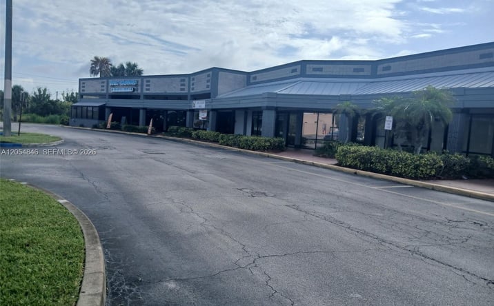 Pictures of Restaurant property located at 6650 S US HWY 1, Port St. Lucie, FL 34952 for lease - image #1