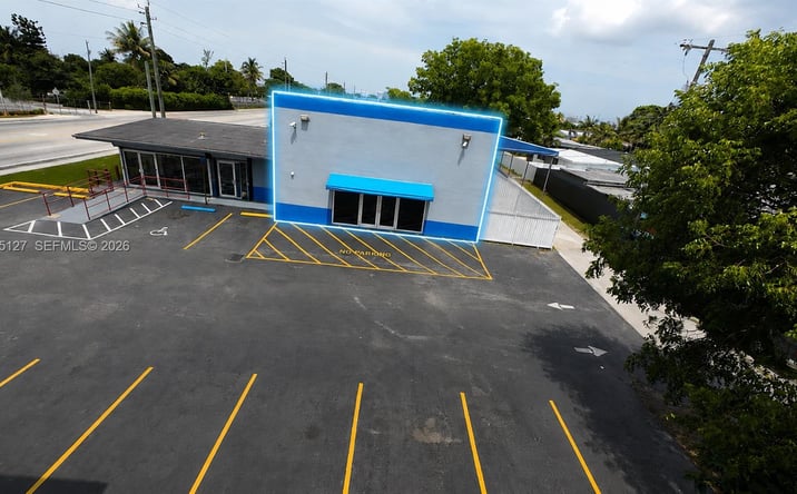 Pictures of Special Purpose property located at 880 E 9th St # 2 ##2, Hialeah, FL 33010 for lease - image #1
