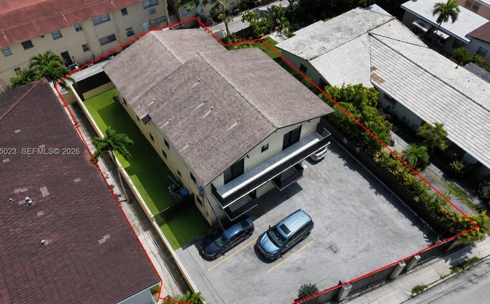 Pictures of Office property located at 2504 NW 14th St, Miami, FL 33125 for lease - image #1