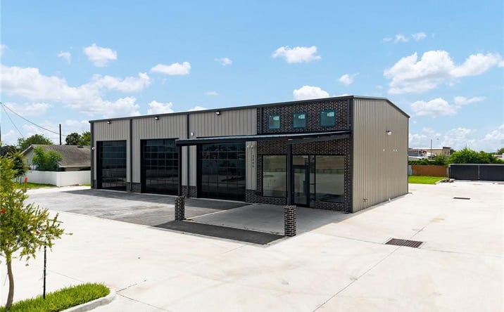Pictures of Retail, Office, Industrial property located at 3006 Jackson Road, Pharr, TX 78577 for lease - image #1