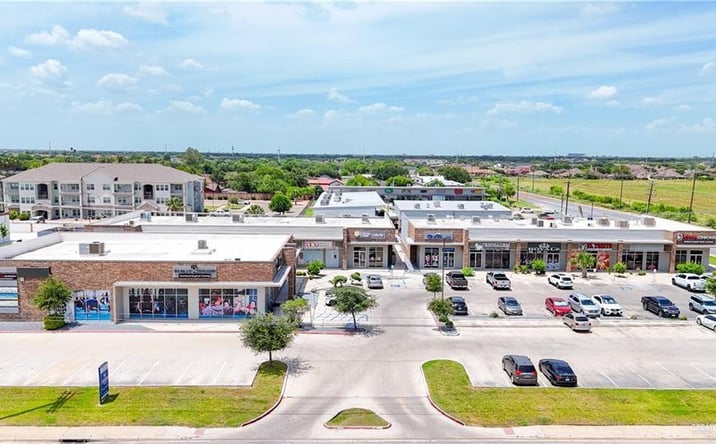 Pictures of Office, Restaurant, Retail property located at 4113 S Sugar Road # 10, Edinburg, TX 78539 for lease - image #1