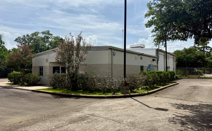 Pictures of Office, Industrial property located at 3407 Shady Hill Dr, Baytown, TX 77520 for lease - image #1