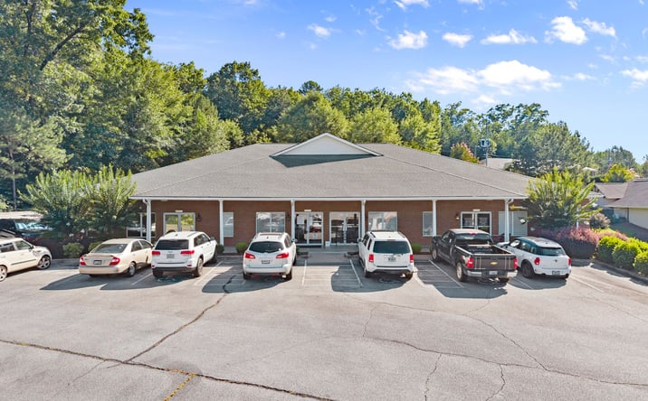 Pictures of Office property located at 1678 FALLS RD, TOCCOA, GA 30577-2411 for lease - image #1
