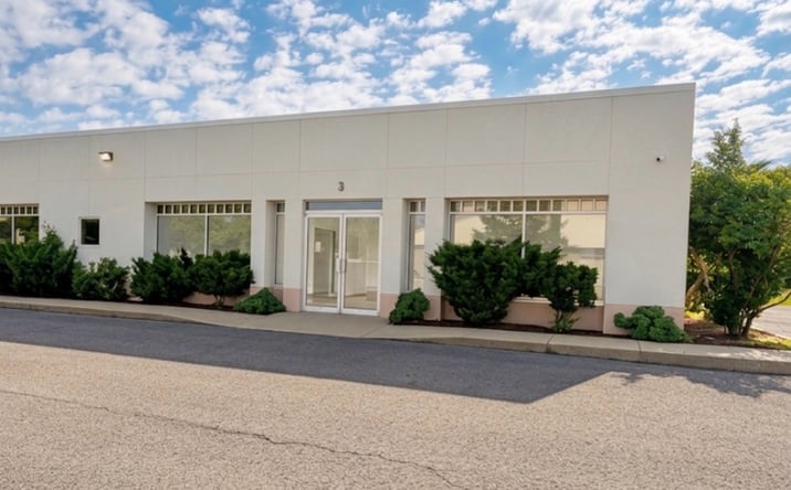 Pictures of Office property located at 750 West Lincoln Trail Boulevard, Radcliff, KY 40160 for lease - image #1