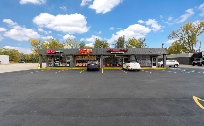 Pictures of Retail property located at 36462 Groesbeck Highway, clinton township, MI 48035 for lease - image #1