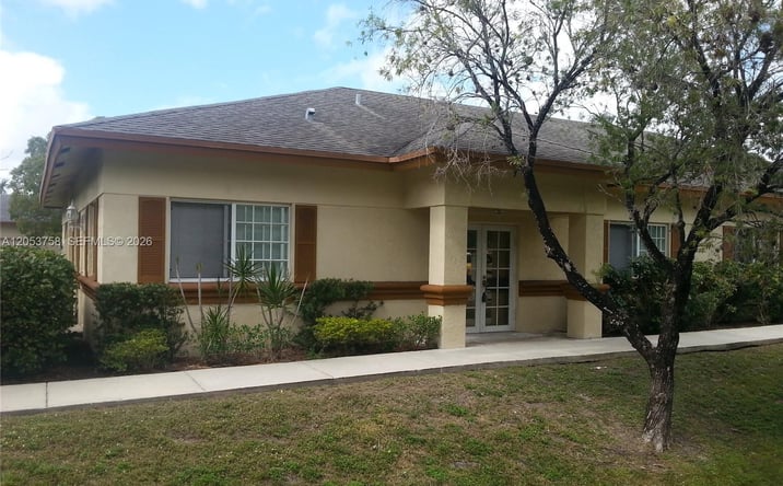 Pictures of Office property located at 6110 Boulevard Of Champions, North Lauderdale, FL 33068 for lease - image #1