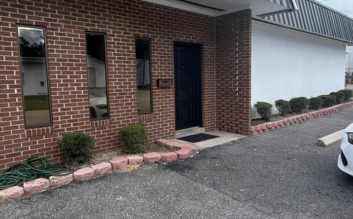 Pictures of Office, Retail, Industrial property located at 555 Parque Dr - Offices Only, Ormond Beach, FL 32174 for lease - image #1