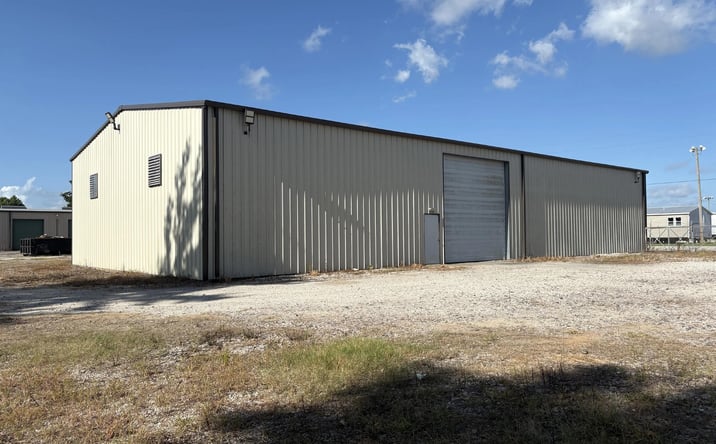 Pictures of Office, Industrial property located at 590 Mockingbird Drive, Vidor, TX 77662-7840 for lease - image #1